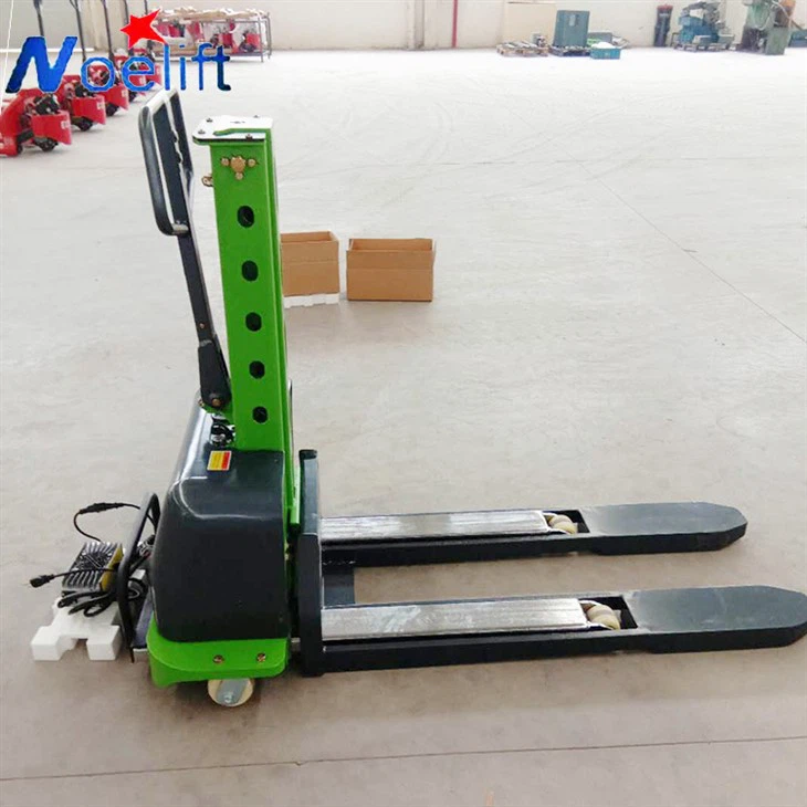 China Self Loading Stacker Forklift